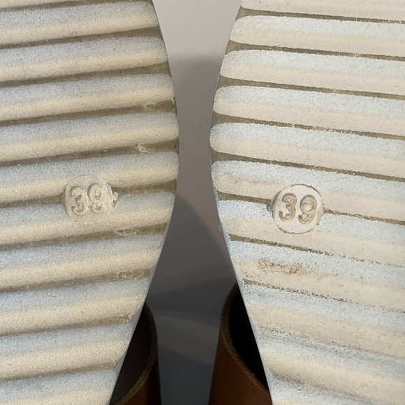 CHRISTIAN DI RICCIO Italy Platform Cross Strap Leather Sandals Size 9 Like New - Picture 5 of 7